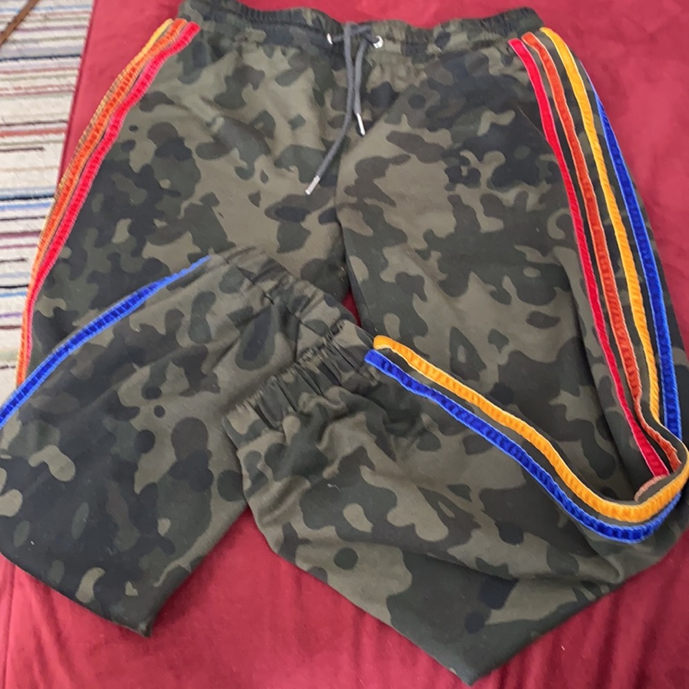 Signature 8 Multi Color Camo Joggers M - image 3